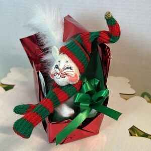 Annalee Christmas Package Kitty 2003